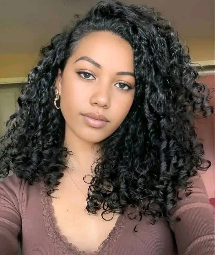 Sandra Linda